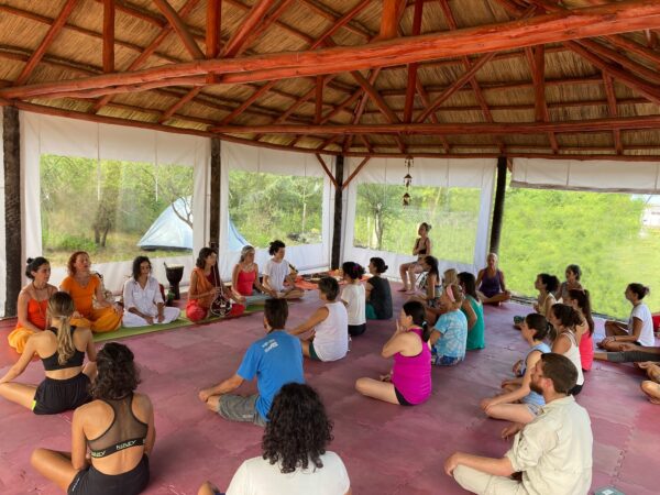 Retiro de Mantra y Canto Devocional "El Camino de la Voz"